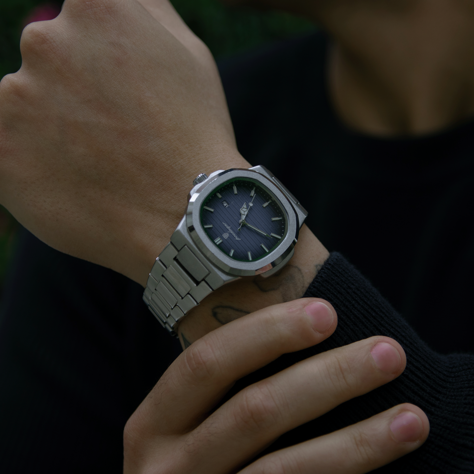 Men’s Silver Watch – Prestige Steel Bracelet Date Display