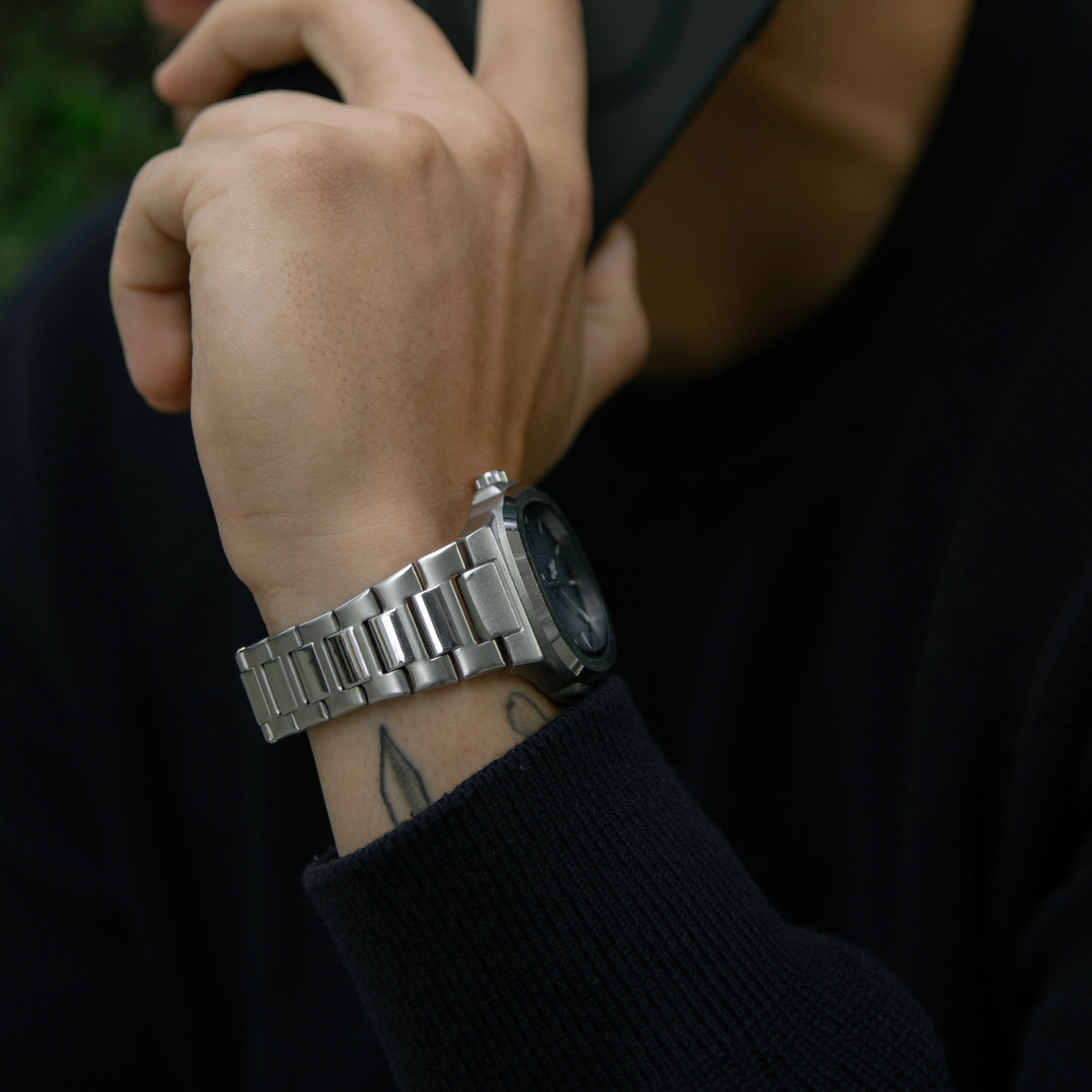 Men’s Silver Watch – Prestige Steel Bracelet Date Display