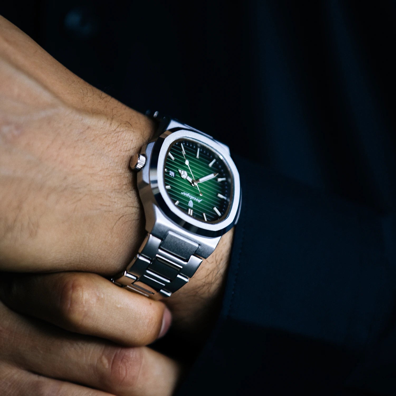Men’s Silver Watch – Prestige Steel Bracelet Date Display